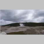 R0019877_Yellowstone_OldFaithful_Waiting.jpg