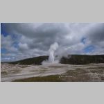 R0019884_Yellowstone_OldFaithful.JPG