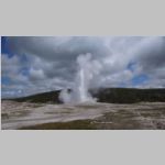 R0019886_Yellowstone_OldFaithful.jpg