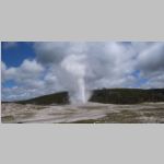 R0019894_Yellowstone_OldFaithful.jpg