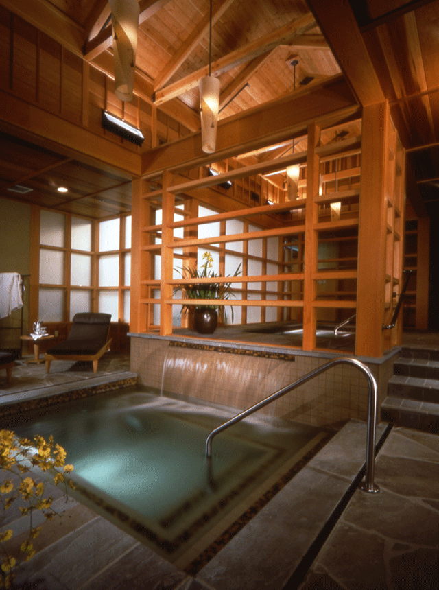 Snoqualmie Falls Washington Romantic Getaway Inn and Spa