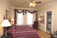Seattle Queen Anne Apartment Hotel