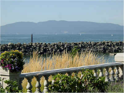 Bellingham Bay Hotel