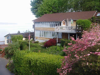 Southwest Seattle Waterfront Bed and Breakfast