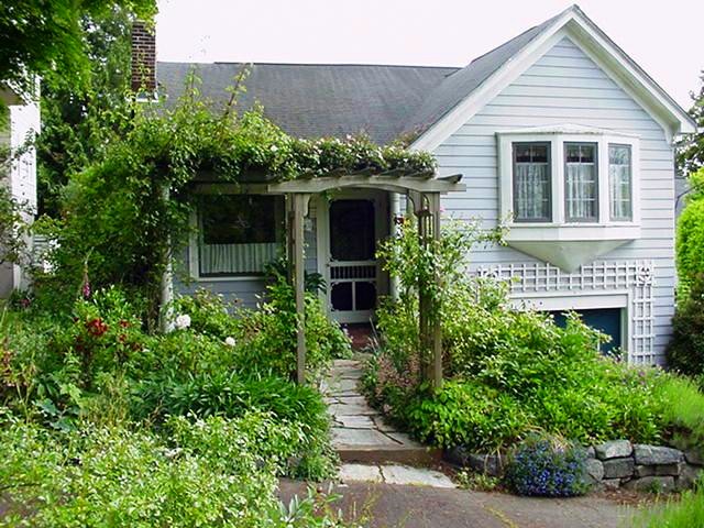 Magnolia Cottage B&B