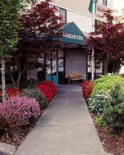 Seattle University District Hotel