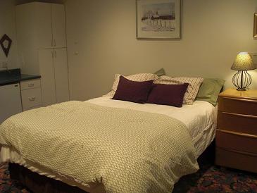 Maple Leaf Bed & Breakfast